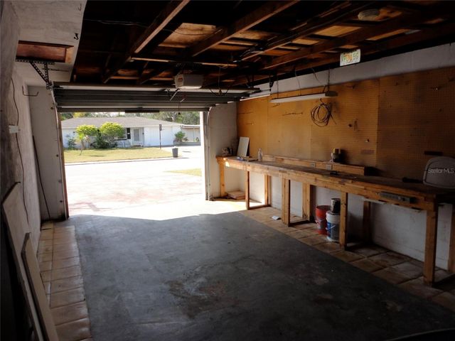 5228 SCHOOL ROAD, New Port Richey, FL 34653