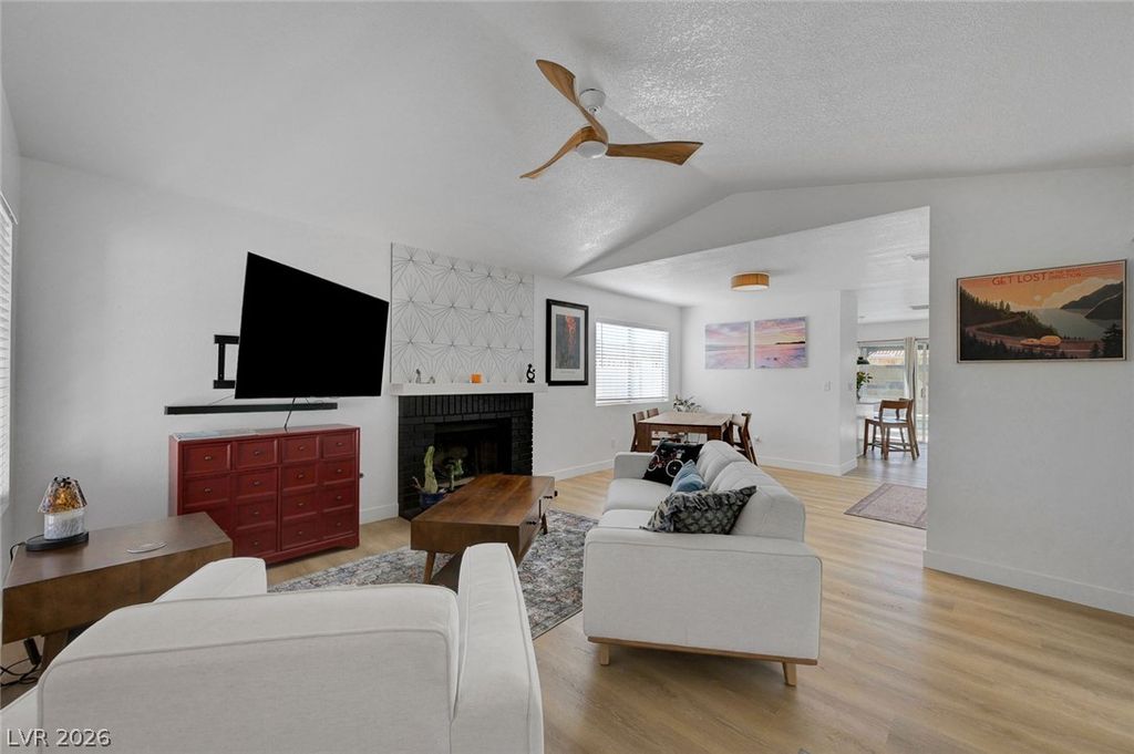 2547 Wolverton Avenue, Henderson, NV 89074 — photo 2