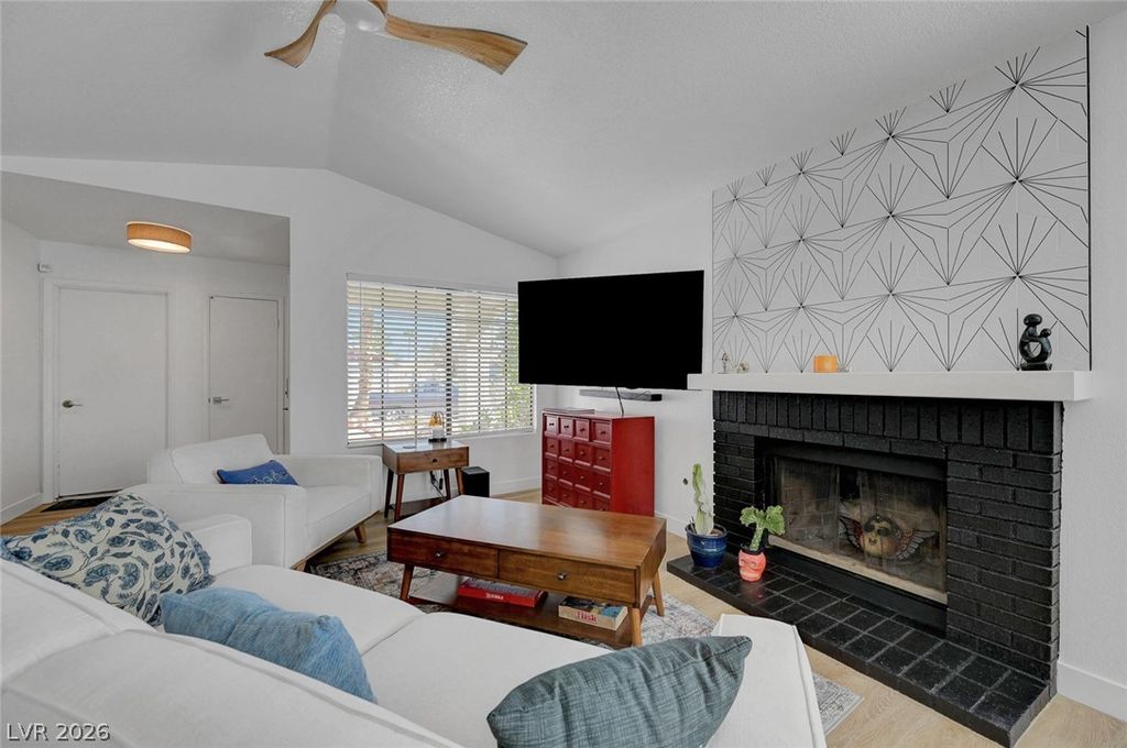 2547 Wolverton Avenue, Henderson, NV 89074 — photo 4