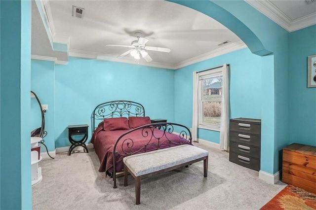 1101 Pebble Beach Drive, Lansing, KS 66043