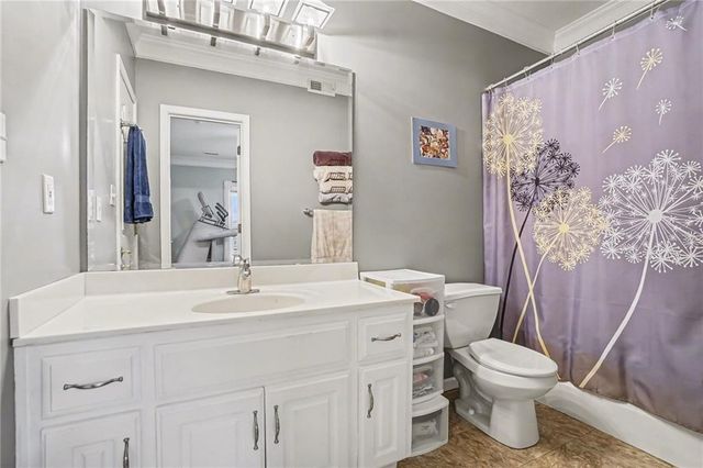 1101 Pebble Beach Drive, Lansing, KS 66043