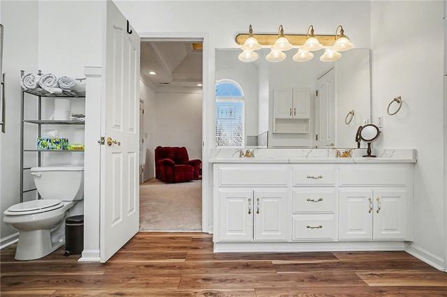 1101 Pebble Beach Drive, Lansing, KS 66043