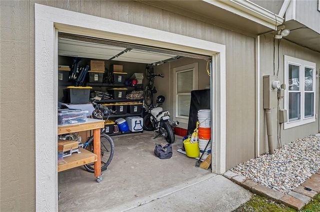 1101 Pebble Beach Drive, Lansing, KS 66043