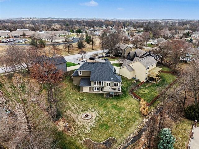 1101 Pebble Beach Drive, Lansing, KS 66043