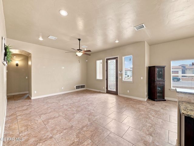 136 TUSCAN RIDGE Circle, Sunland Park, NM 88008