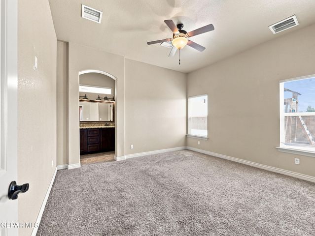 136 TUSCAN RIDGE Circle, Sunland Park, NM 88008