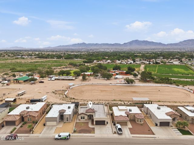 136 TUSCAN RIDGE Circle, Sunland Park, NM 88008
