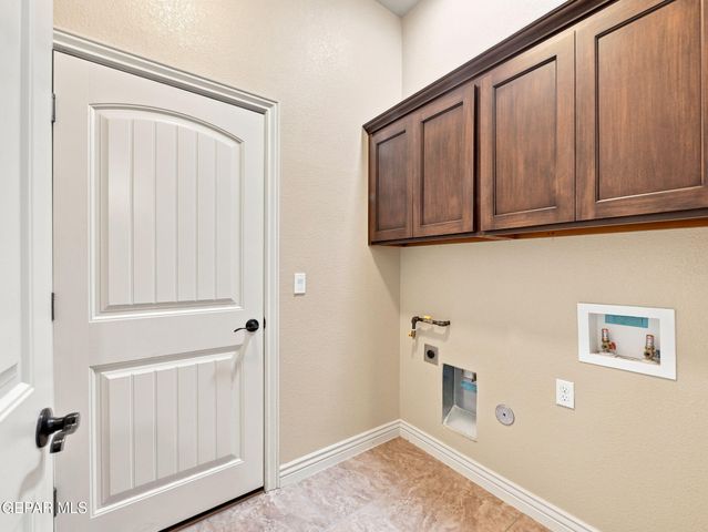 136 TUSCAN RIDGE Circle, Sunland Park, NM 88008