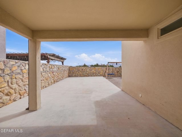 136 TUSCAN RIDGE Circle, Sunland Park, NM 88008