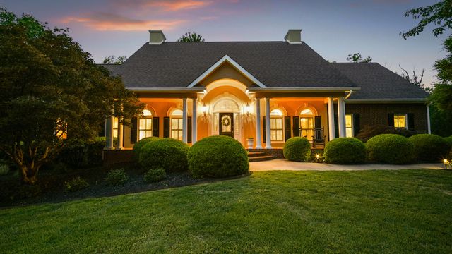 2519 Alpine Bluff Trail, Ooltewah, TN 37363