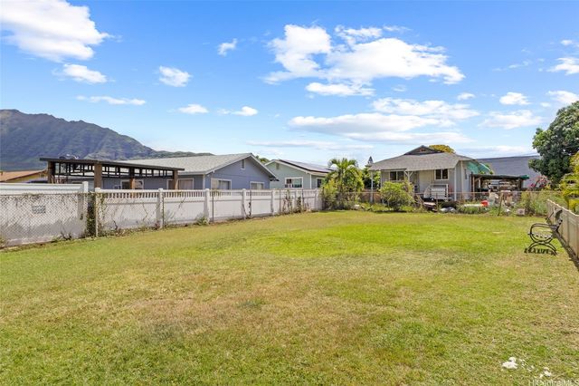 84-570 Farrington Highway D, Waianae, HI 96792