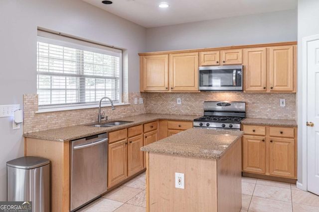 230 Albrighton Court, Suwanee, GA 30024