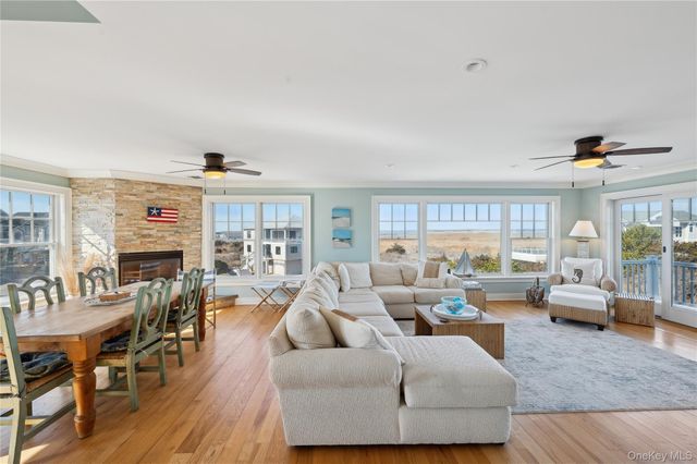 902 Dune Road, Westhampton Dunes, NY 11978