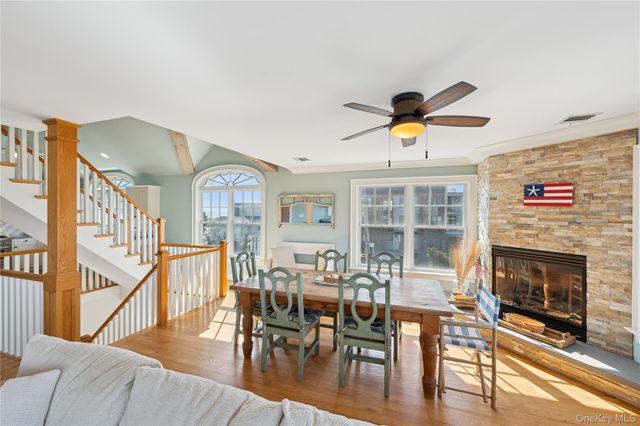 902 Dune Road, Westhampton Dunes, NY 11978