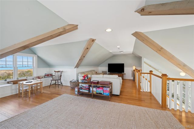 902 Dune Road, Westhampton Dunes, NY 11978