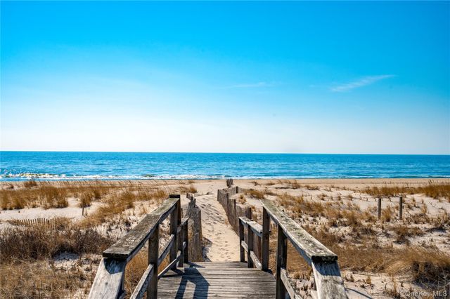 902 Dune Road, Westhampton Dunes, NY 11978