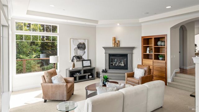 23 Pinnacle Dr, Petaluma, CA 94952