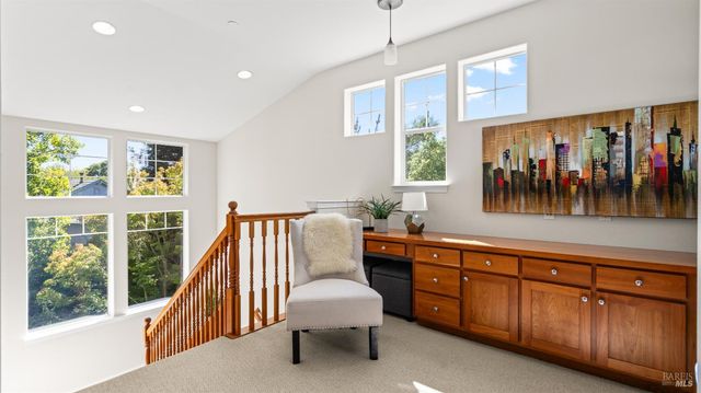 23 Pinnacle Dr, Petaluma, CA 94952