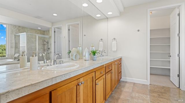 23 Pinnacle Dr, Petaluma, CA 94952