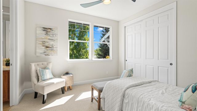 23 Pinnacle Dr, Petaluma, CA 94952