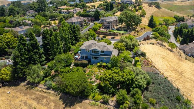 23 Pinnacle Dr, Petaluma, CA 94952