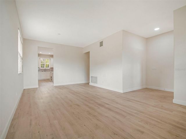3906 QUARTZ AVENUE, Orlando, FL 32826