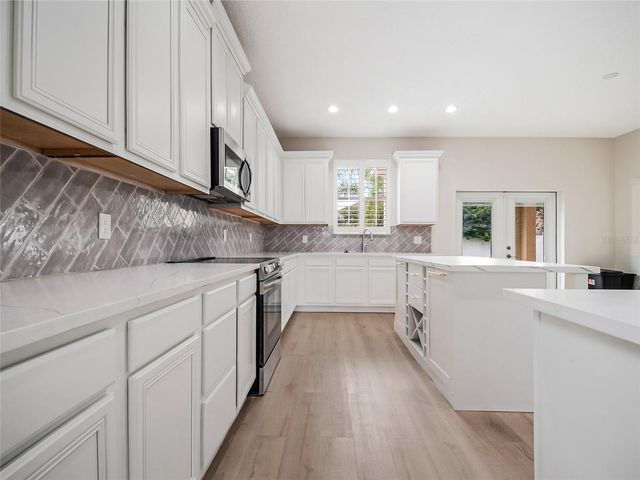 3906 QUARTZ AVENUE, Orlando, FL 32826
