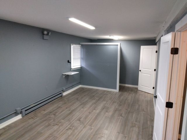 71 Main Street 4, Sturbridge, MA 01566