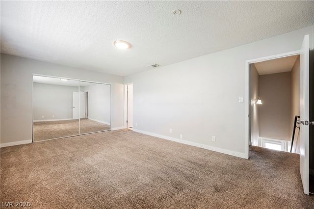 135 Greenbriar Townhouse Way, Las Vegas, NV 89121