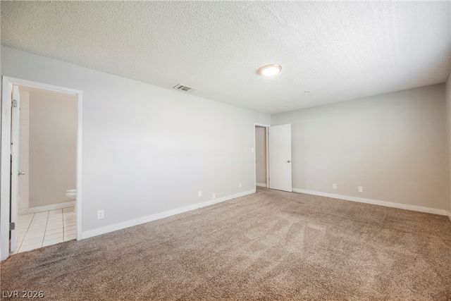 135 Greenbriar Townhouse Way, Las Vegas, NV 89121