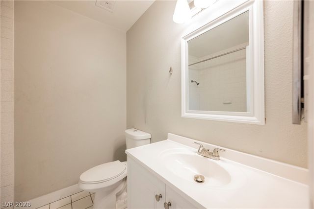 135 Greenbriar Townhouse Way, Las Vegas, NV 89121
