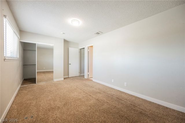 135 Greenbriar Townhouse Way, Las Vegas, NV 89121
