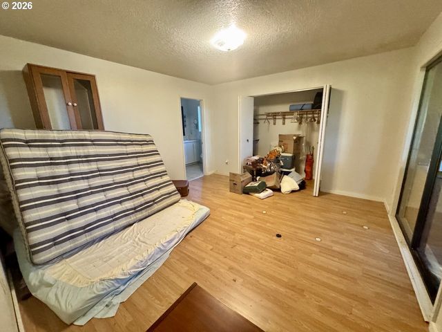 4230 Sw HEWETT Blvd, Portland, OR 97221