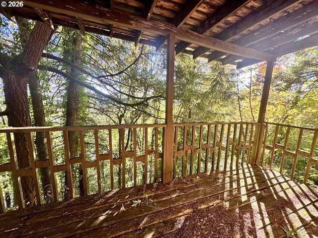 4230 Sw HEWETT Blvd, Portland, OR 97221
