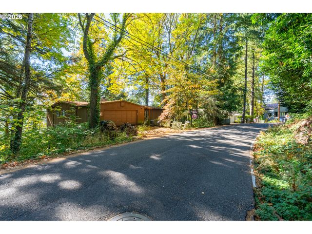 4230 Sw HEWETT Blvd, Portland, OR 97221