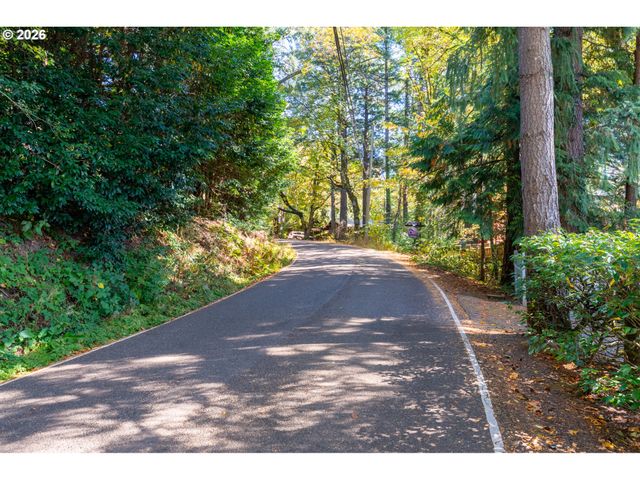 4230 Sw HEWETT Blvd, Portland, OR 97221