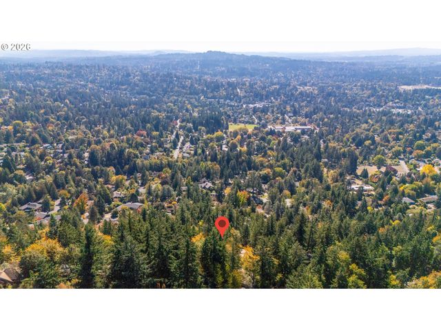 4230 Sw HEWETT Blvd, Portland, OR 97221