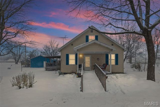 101 Mor, Wilsonville, IL 62093