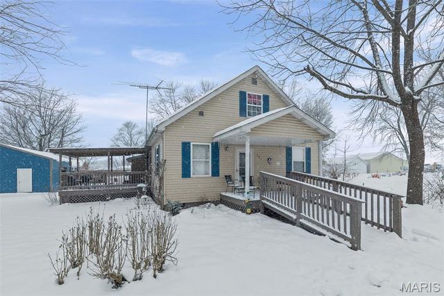 101 Mor, Wilsonville, IL 62093