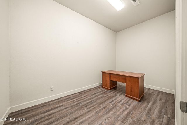 164 Oak Rd, Crossville, TN 38555