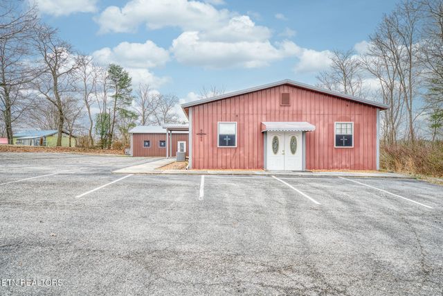 164 Oak Rd, Crossville, TN 38555