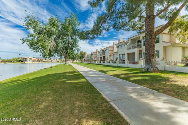 8270 N HAYDEN Road 2004, Scottsdale, AZ 85258