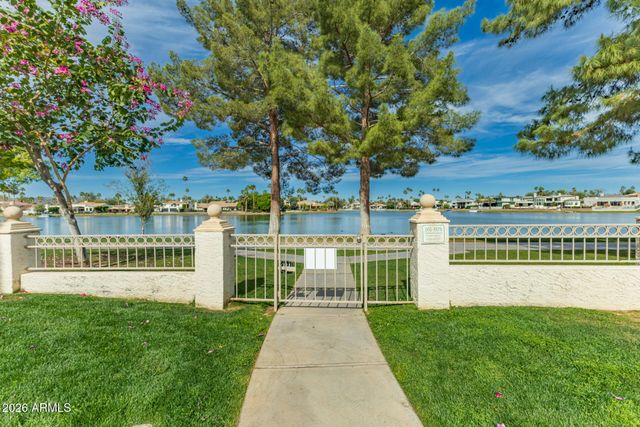 8270 N HAYDEN Road 2004, Scottsdale, AZ 85258