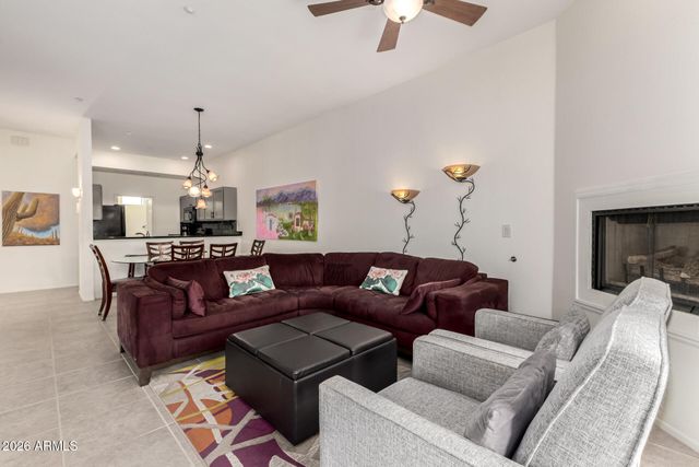 8270 N HAYDEN Road 2004, Scottsdale, AZ 85258