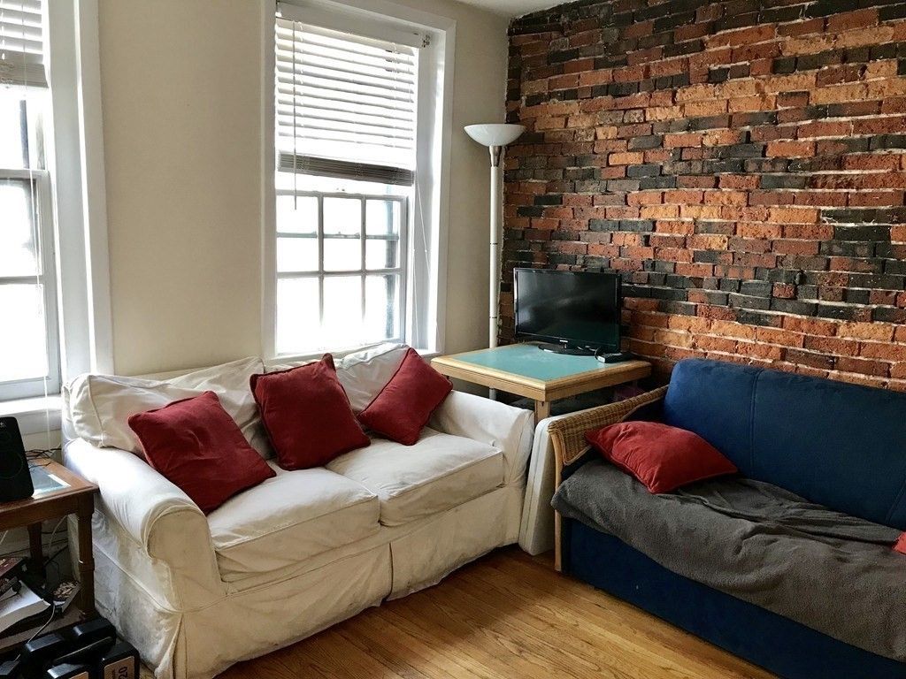 43 Grove St 2, Boston, MA 02114