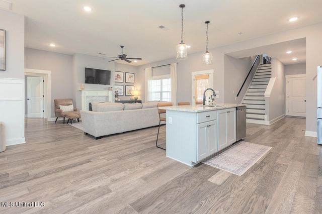 3066 Meadows Way, Hernando, MS 38632