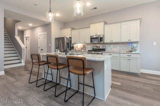 3066 Meadows Way, Hernando, MS 38632