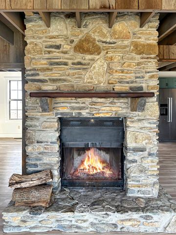 1041 Old Mount Vernon Rd, Bethpage, TN 37022