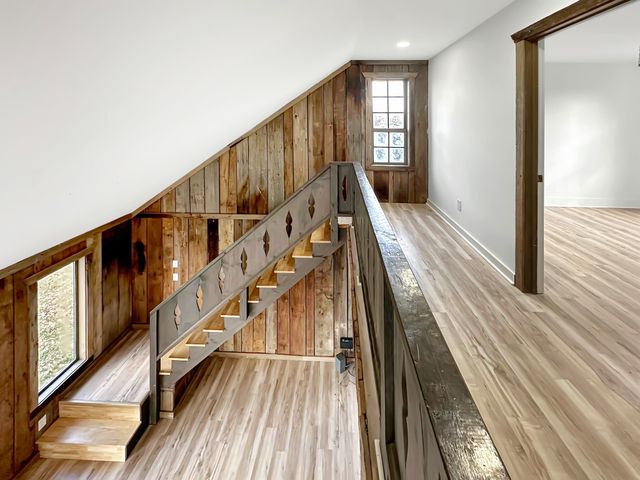 1041 Old Mount Vernon Rd, Bethpage, TN 37022