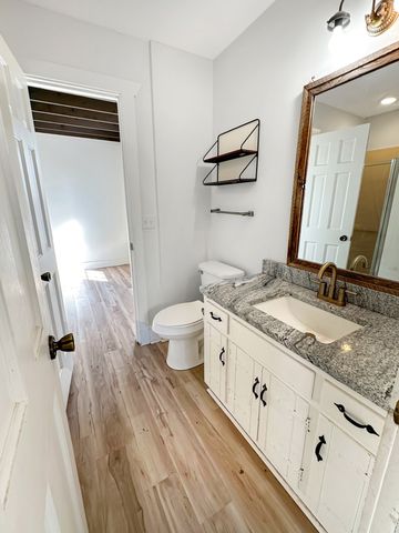 1041 Old Mount Vernon Rd, Bethpage, TN 37022